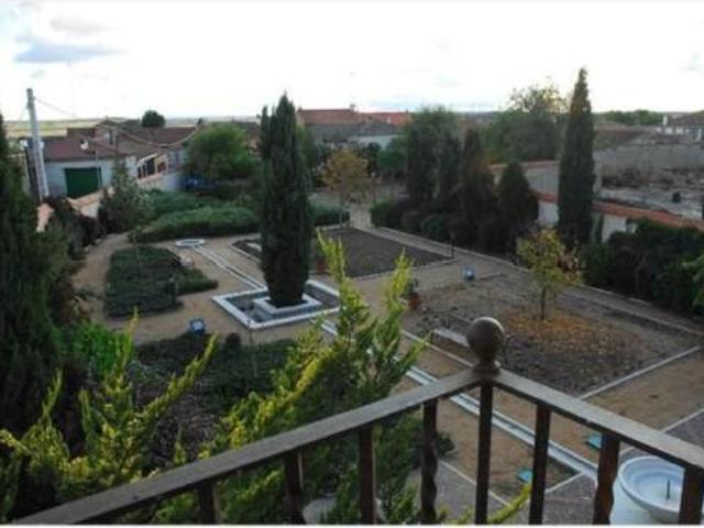 Chalet en alquiler en Donhierro, Castilla y León