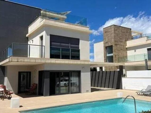 Chalet en alquiler en Dehesa de Campoamor, el Baix Segura / La Vega Baja