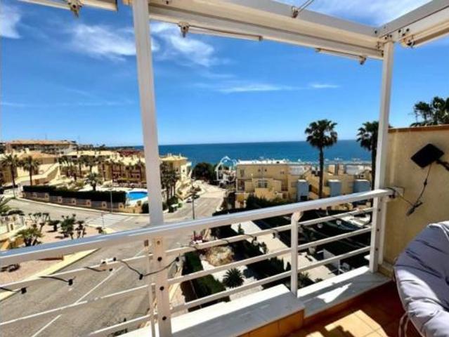 Chalet en alquiler en El Pinar de Campoamor, Orihuela