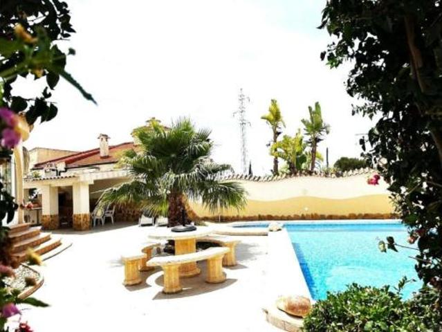 Chalet en alquiler en Urbanización Doña Pepa, el Baix Segura / La Vega Baja