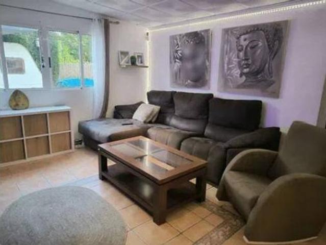 Chalet en alquiler en Cecilia Bartolomé (Mujeres Libres), l'Alt Vinalopó / El Alto Vinalopó