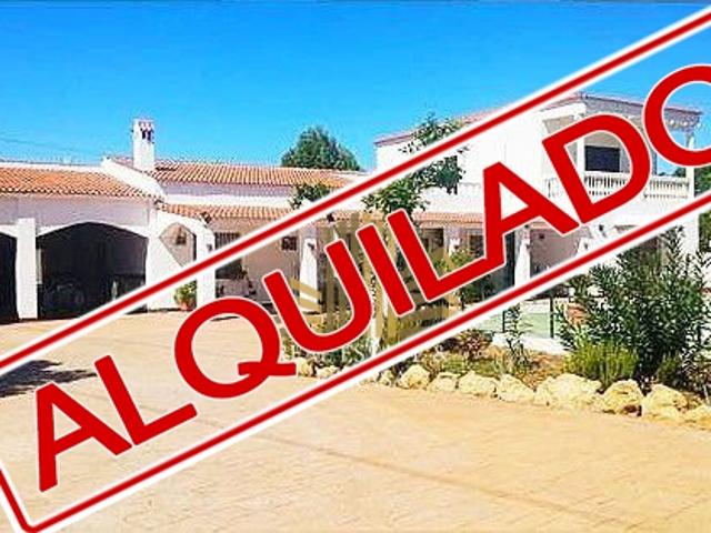 Villa en alquiler en Alcalá De Guadaíra