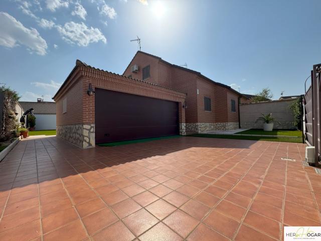 Chalet en alquiler en Olías Del Rey, Castilla-La Mancha