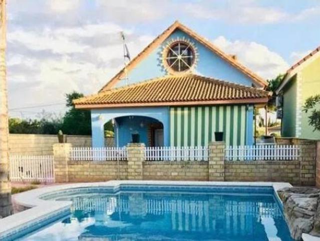 Chalet en alquiler en El Comodoro, Utrera