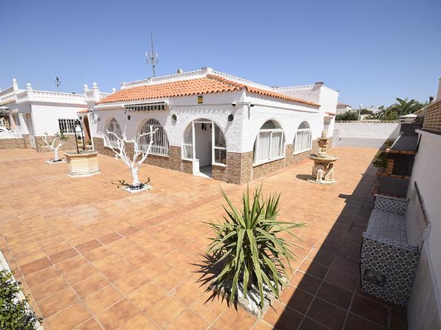 Villa en alquiler en Almería, El Mami