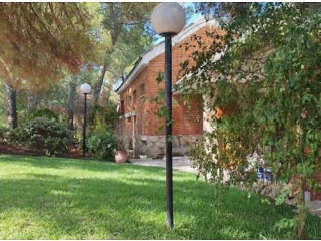 Chalet en alquiler en Navarredonda, Valdemorillo