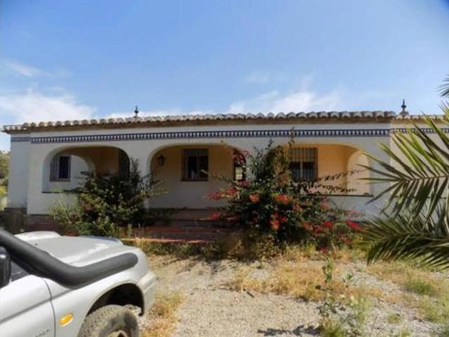 Chalet en alquiler en Chilches, La Axarquía