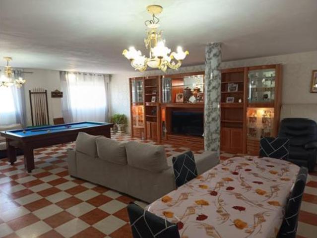 Chalet en alquiler en Oliver-Valdefierro, Zaragoza