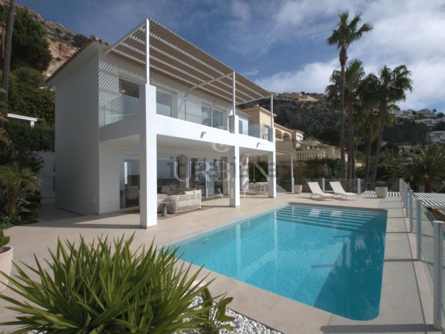 Casa en venta en Urbanització Serra d'Altea, Altea