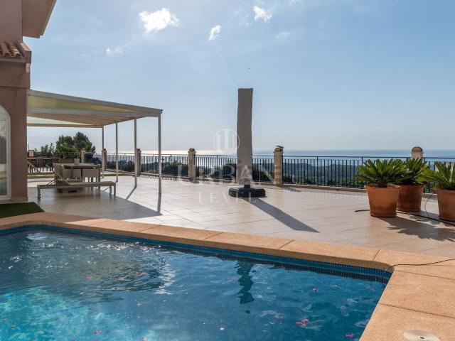 Casa en venta en la Marina Baixa, Valencia
