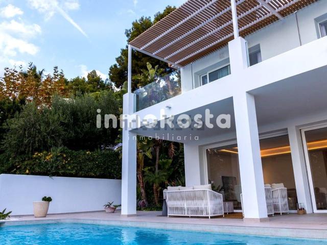 Casa en venta en Urbanització Serra d'Altea, Altea