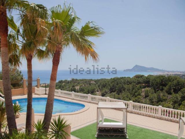 Casa en venta en Urbanització Serra d'Altea, Altea