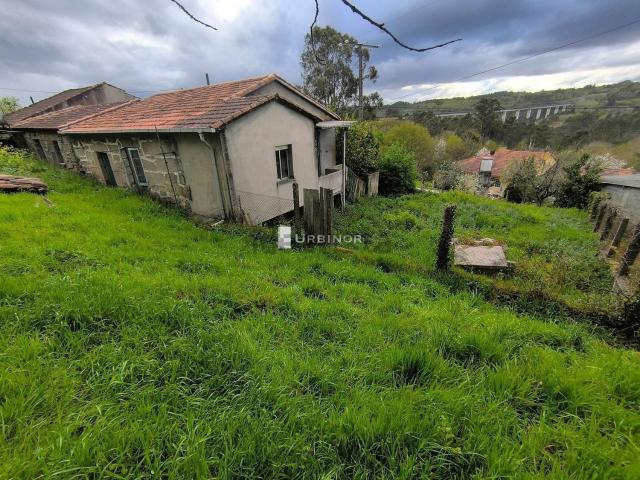 Casa en venta en Amoeiro, Souto