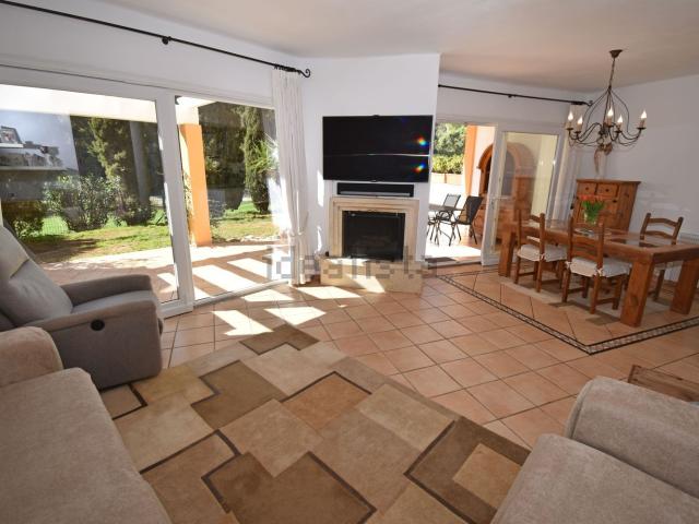 Casa en venta en es Camp de Mar, Serra de Tramuntana
