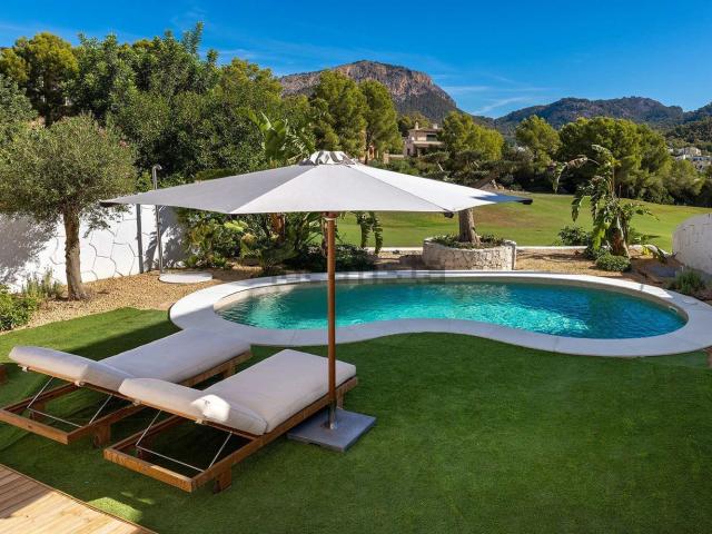 Casa en venta en es Camp de Mar, Serra de Tramuntana