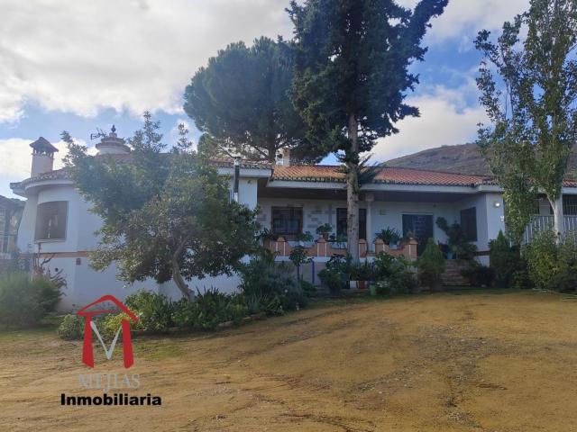 Casa en venta en Antequera, Andalucía