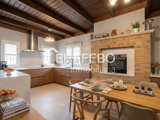 Casa en venta en Antequera, Andalucía