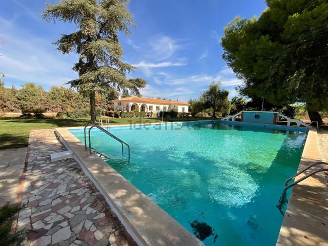Casa en venta en Antequera, Andalucía