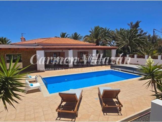Casa en venta en Antigua, Canarias