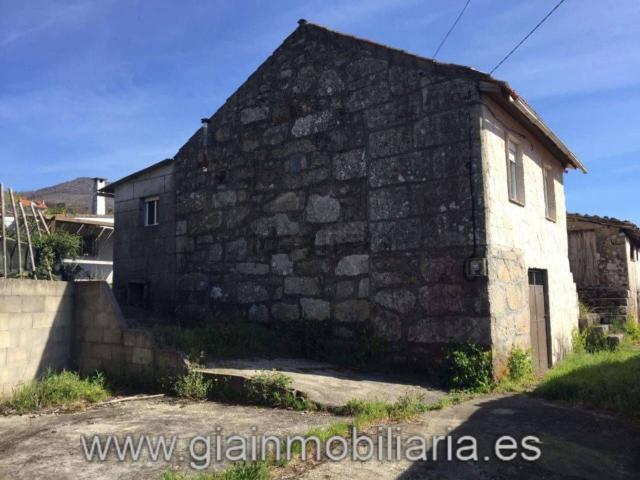 Casa en venta en Arbo, A Granxa