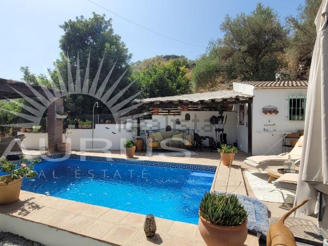 Casa en venta en Árchez, Málaga