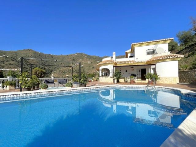 Casa en venta en La Axarquía, Andalucía