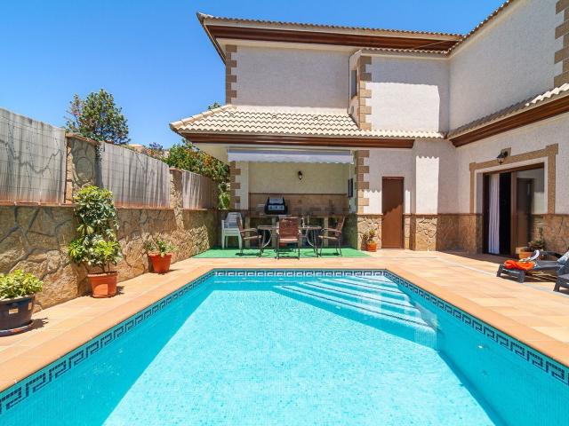 Casa en alquiler en Arenas, Málaga