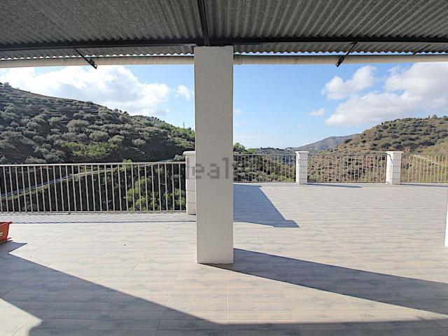 Casa en alquiler en Daimalos, La Axarquía