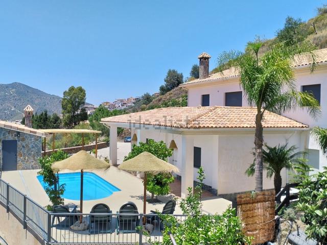 Casa en alquiler en Arenas, Málaga
