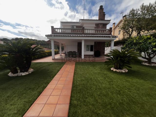 Casa en alquiler en Urbanització Victòria, Arenys De Mar