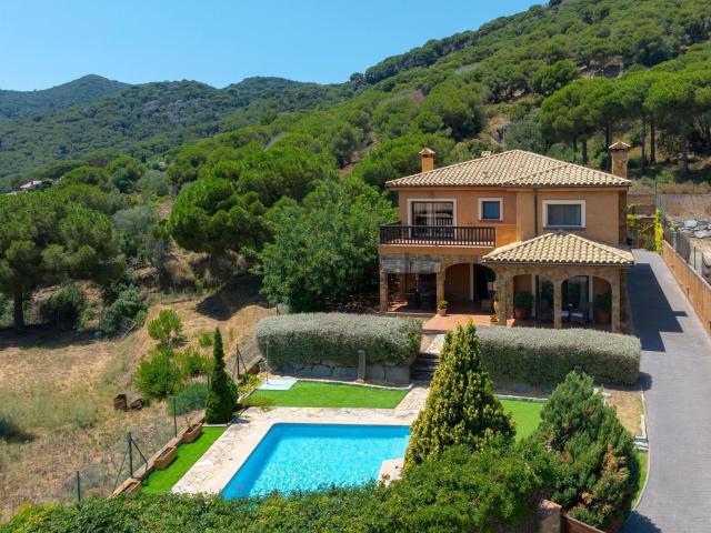 Casa en venta en Urbanització de Cal Negre, Maresme