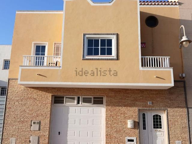 Casa en venta en Arico, Canarias