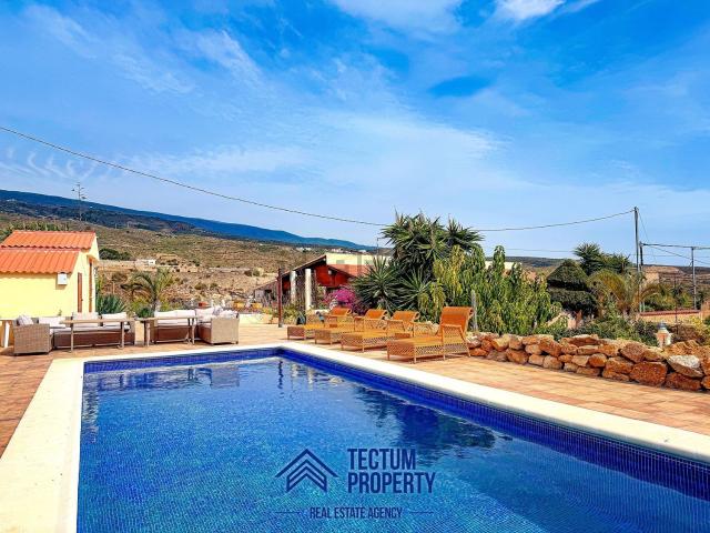 Casa en venta en Arico, Canarias