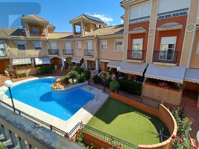 Casa en venta en Armilla, Santa Juliana
