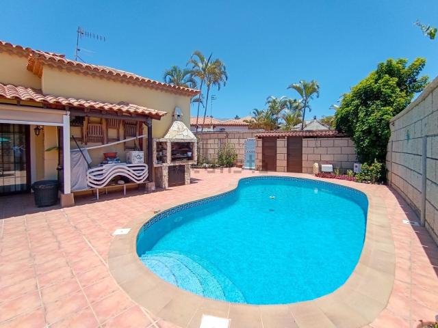 Casa en venta en Cho, Arona