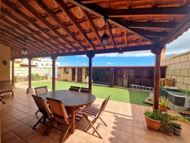 Casa en venta en Cho, Arona