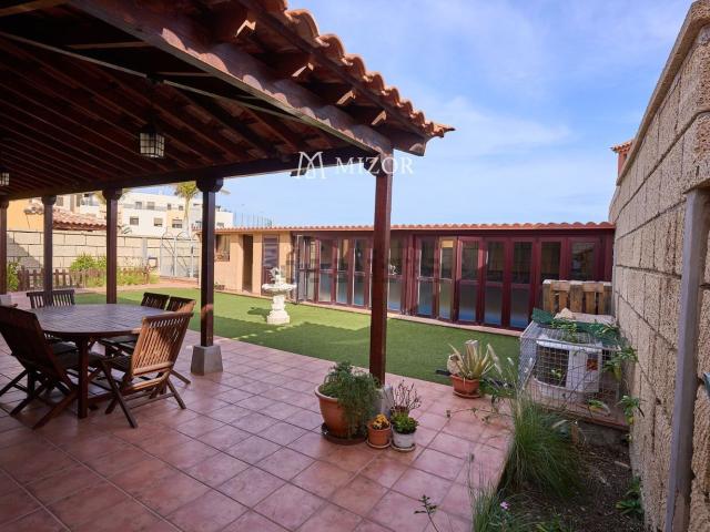 Casa en venta en Cho, Arona
