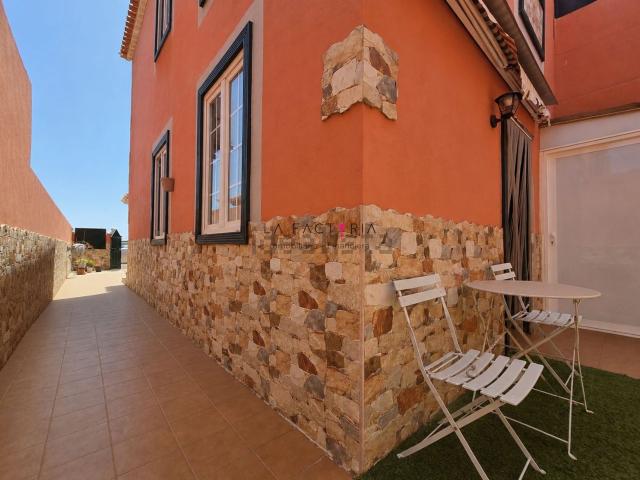 Casa en venta en La Estrella, Arona