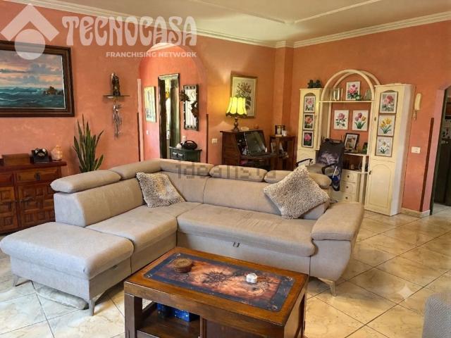 Casa en venta en La Rosa, Arona