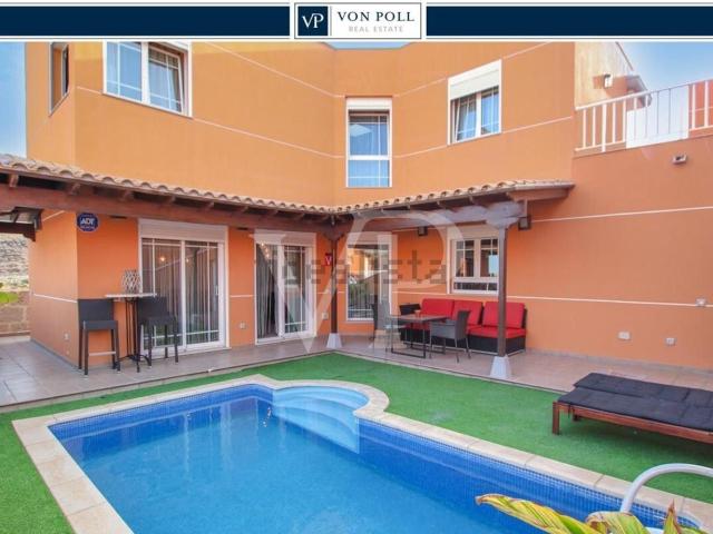 Casa en venta en Arona, Oasis del Sur