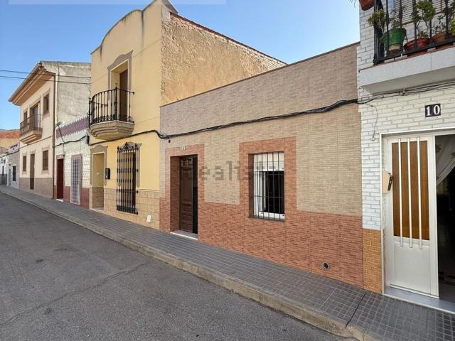 Casa en venta en Arroyo De San Serván, Extremadura