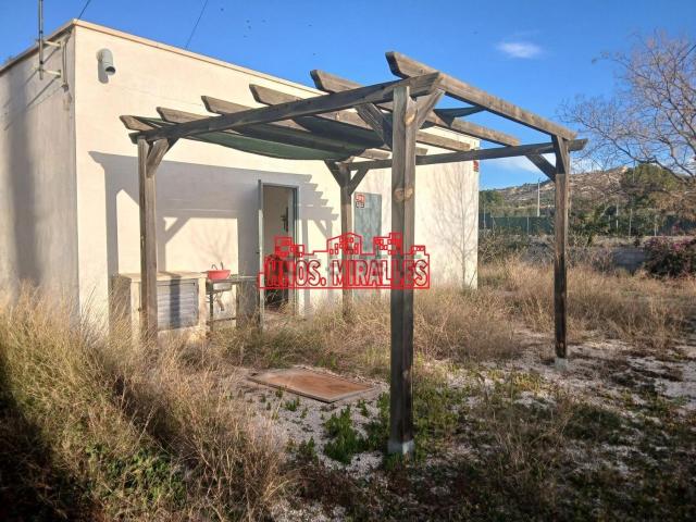 Casa en venta en el Vinalopó Mitjà / El Vinalopó Medio, Valencia