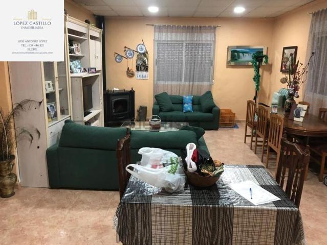 Casa en alquiler en el Vinalopó Mitjà / El Vinalopó Medio, Valencia