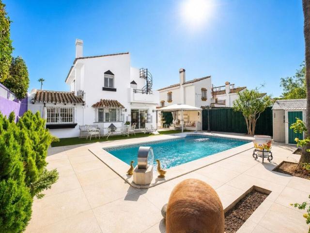 Casa en venta en Monte Biarritz, Costa del Sol Occidental