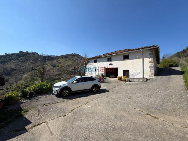 Casa en venta en Ataun, Guipúzcoa