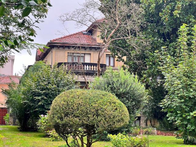 Casa en venta en Llamaquique, Oviedo
