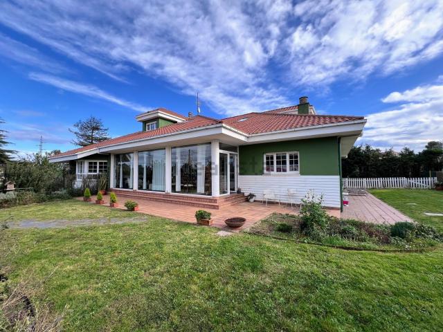 Casa en venta en Avilés, El Campu'l Conde