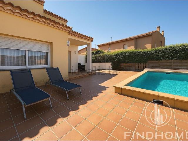 Casa en venta en Mas Pau, Alt Empordà
