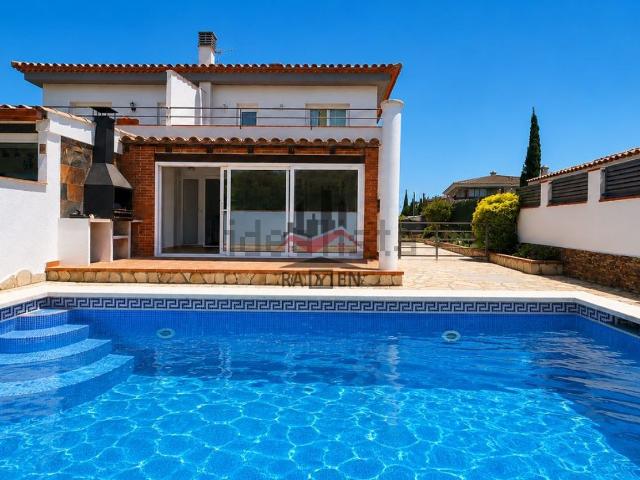 Casa en venta en Mas Pau, Alt Empordà