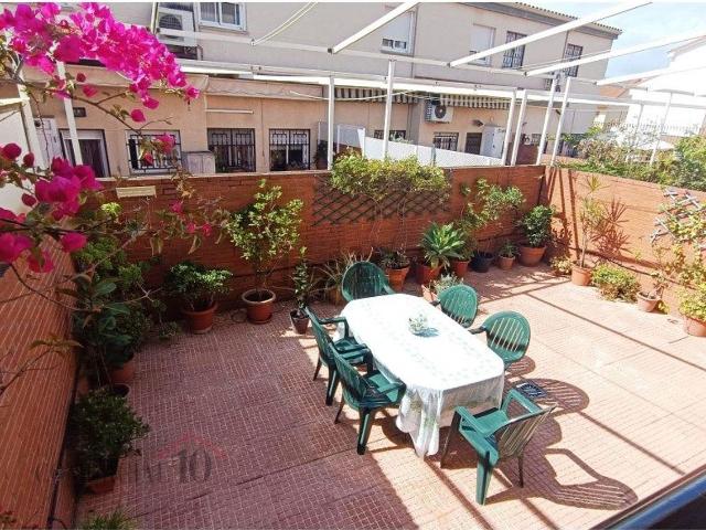 Casa en venta en Badajoz, Urbanización Guadiana